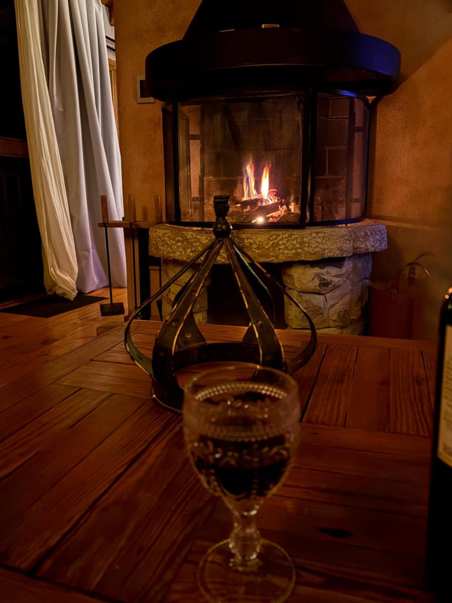 Lirolay Suites - Apart Hotel San Carlos de Bariloche Exteriör bild